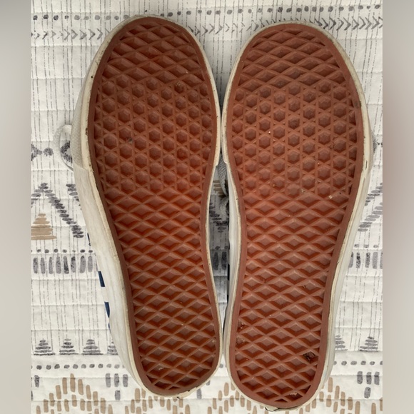 Vans - Size 7 (woman) size 5.5 (Men) - Picture 5 of 8